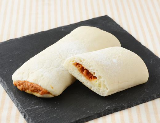 もっちりとしたミート＆チーズパン