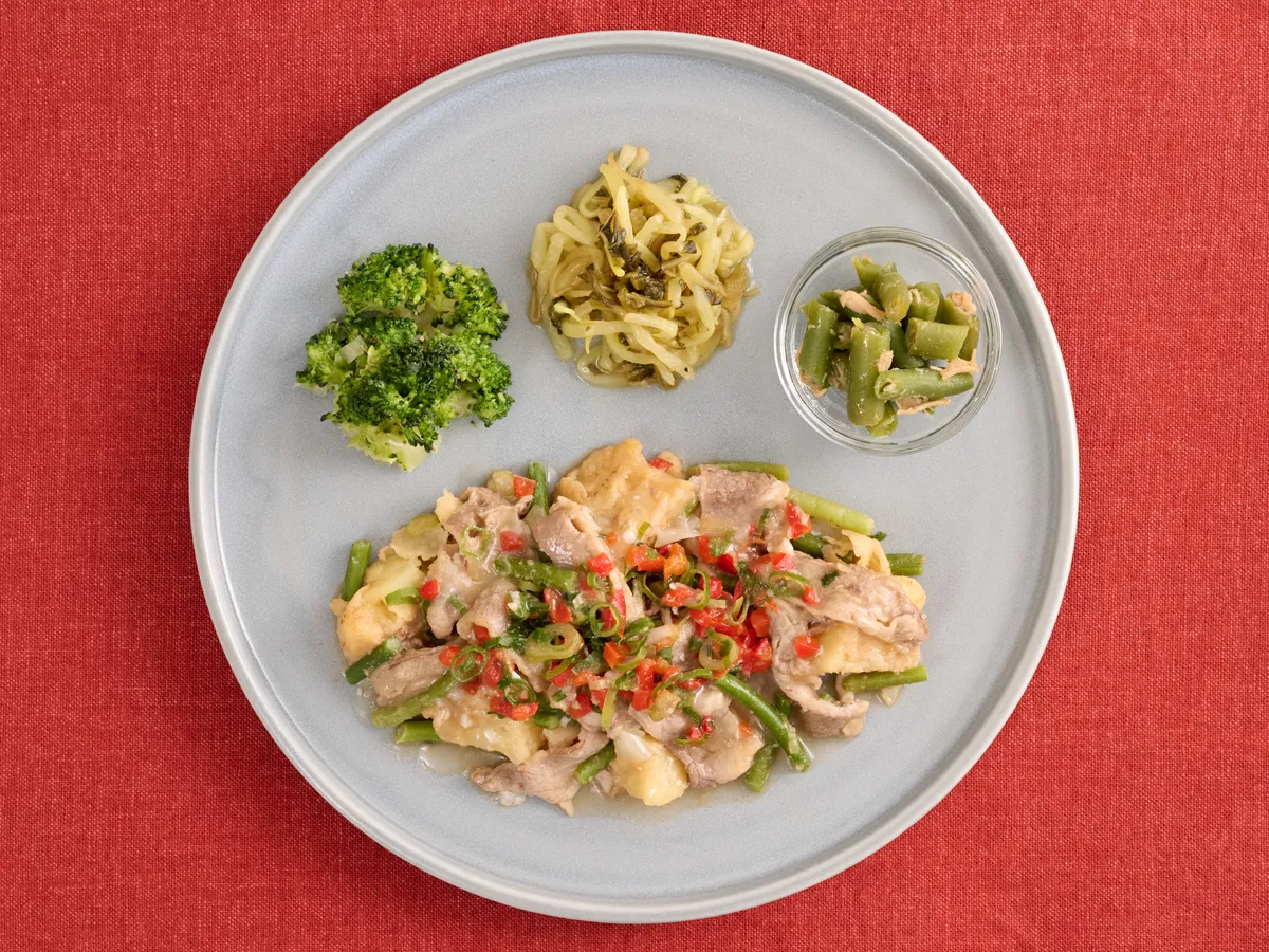 ピリッと辛い担々肉じゃが