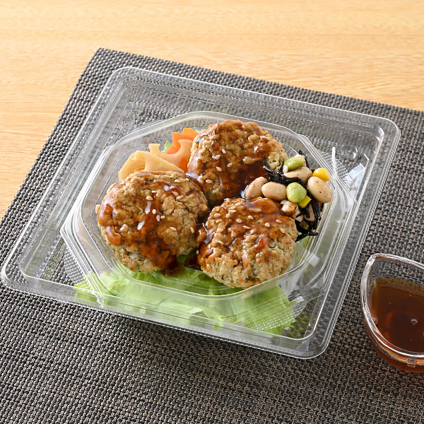 たんぱく質が摂れる！しそ入り鶏つくねのサラダ