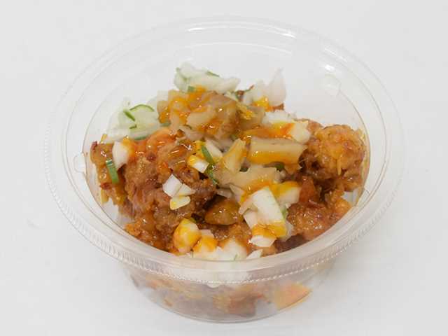 いぶりがっこラー油の冷製唐揚げ