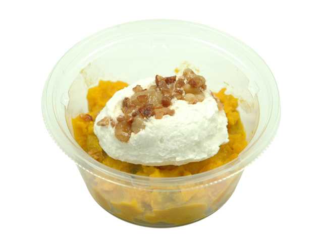 和寒町産かぼちゃとナッツのスイーツサラダ