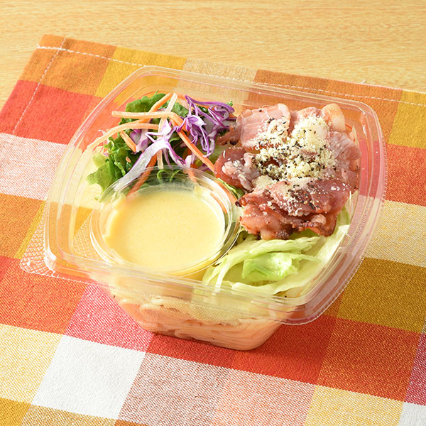 ベーコンのカルボナーラ風パスタサラダ